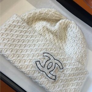 CHANEL Ivory Knit Hat